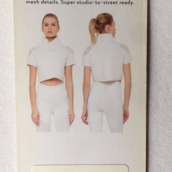 Alo Yoga short sleeve top - Picture 4 of 5